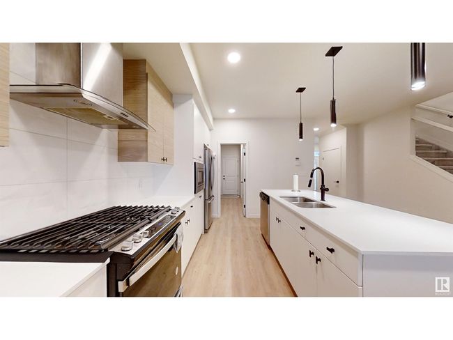 9468 Pear Cres Sw, House other with 3 bedrooms, 3 bathrooms and null parking in Edmonton AB | Image 6