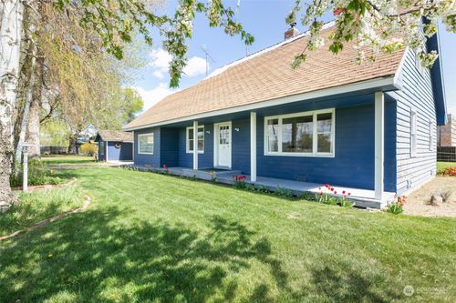 8209 Wide Hollow Road, Yakima, WA, 98908 | Card Image