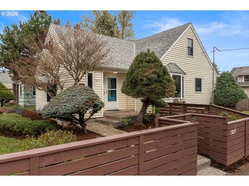 7407 N Polk Ave N, Portland, OR, 97203 | Card Image