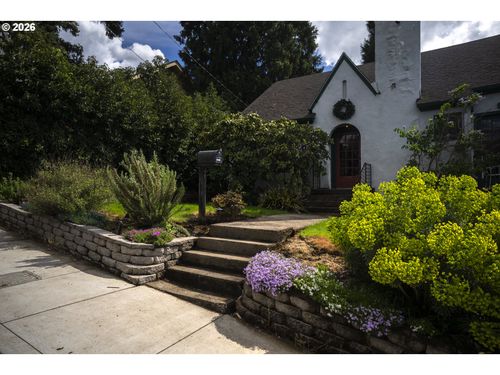 1243 Se Overlook Ave, Roseburg, OR, 97470 | Card Image