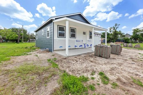 126 S Colorado Ave, Burrton, KS, 67020-2027 | Card Image