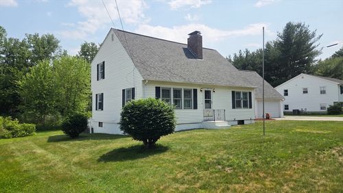 12 New Searles Rd, Nashua, NH, 03062-3402 | Card Image