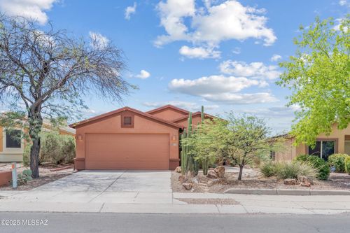 8778 S Desert Valley Way, Tucson, AZ, 85747-5193 | Card Image
