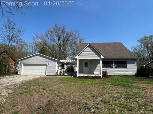3165 Chenoa St, Commerce Township, MI, 48382-4106 | Card Image