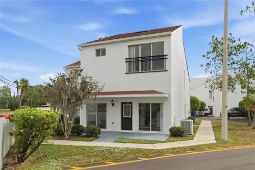 9506-9506 Citrus Glen Pl, TAMPA, FL, 33618-4018 | Card Image
