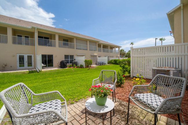 4 - 5201 Ocean Beach Blvd, Townhouse with 3 bedrooms, 3 bathrooms and null parking in Cocoa Beach FL | Image 4