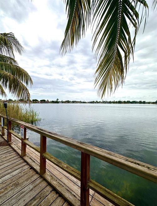 --2433 Sw 58th Mnr, Fort Lauderdale, FL, 33312-6511 | Card Image