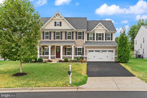 7483 Lake Willow Ct, WARRENTON, VA, 20187-5871 | Card Image