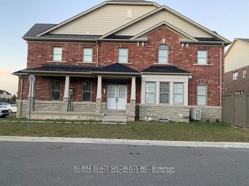 1 Military Cres, Brampton, ON, L7A4W1 | Card Image