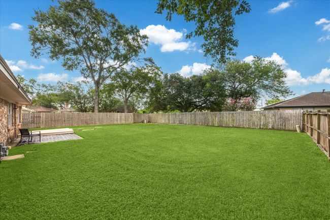 1804 Sleepy Creek Way, House other with 4 bedrooms, 2 bathrooms and 2 parking in Pearland TX | Image 31