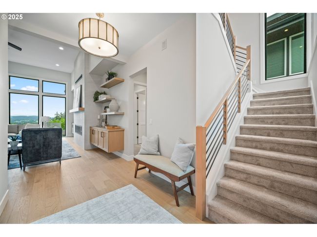 Entrance/Foyer | Image 5