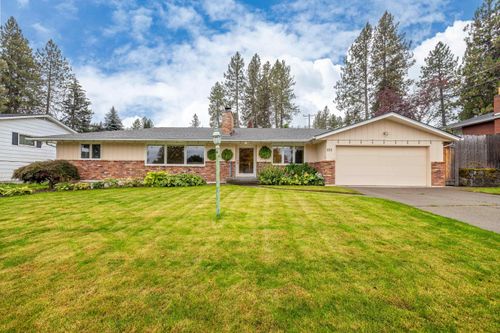 221 W Rainier Way, Spokane, WA, 99208 | Card Image