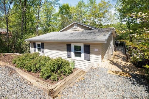 257 Rolling View Dr, Badin Lake, NC, 28127-7650 | Card Image