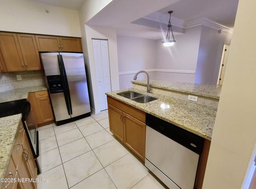 208-10435 Midtown Pkwy, JACKSONVILLE, FL, 32246-7410 | Card Image