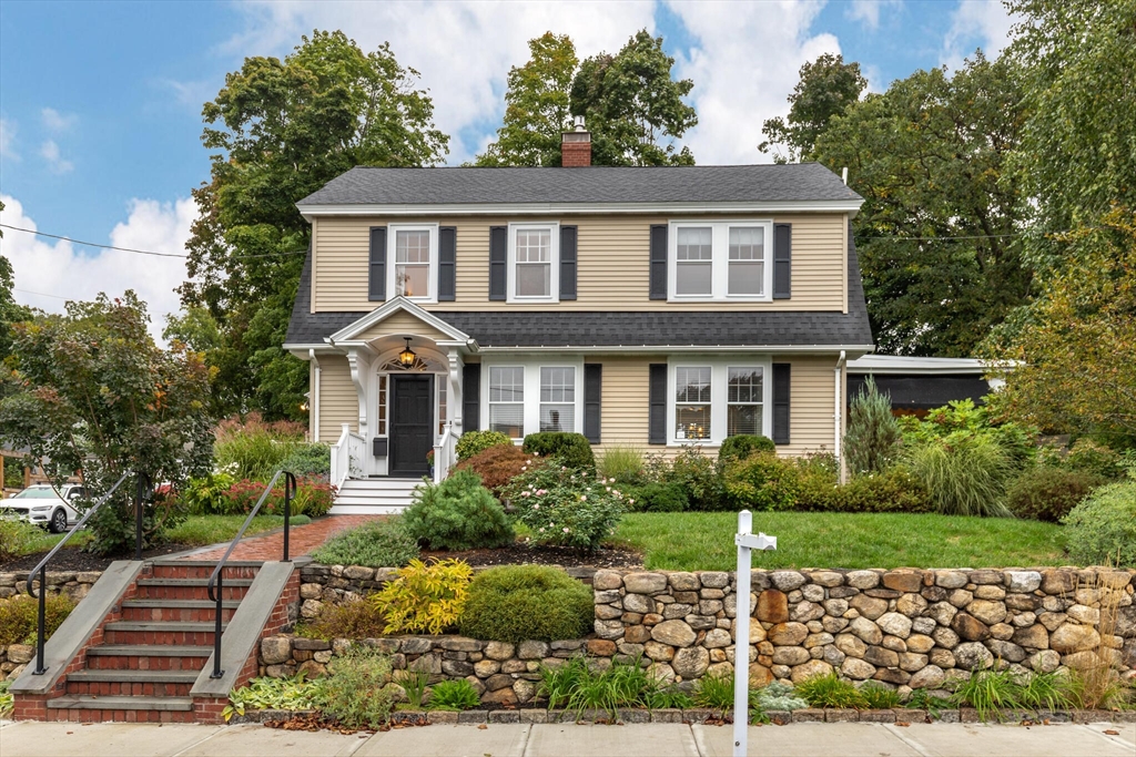Wolcott Ave, Andover, MA 01810