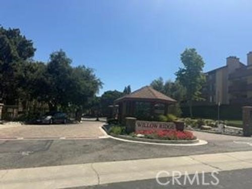 210-2500 E Willow St, Signal Hill, CA, 90755-2251 | Card Image