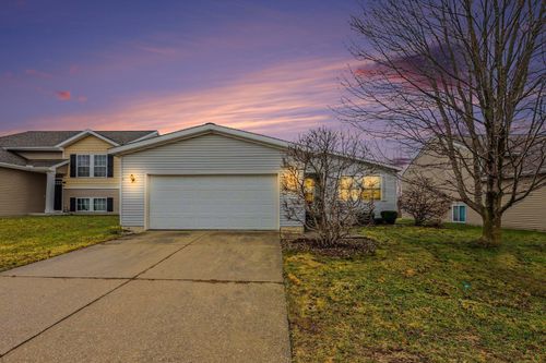 6589 Moss Lake Dr, Hudsonville, MI, 49426-9182 | Card Image