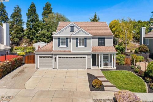 4052 Emerson Dr, Livermore, CA, 94551-4808 | Card Image