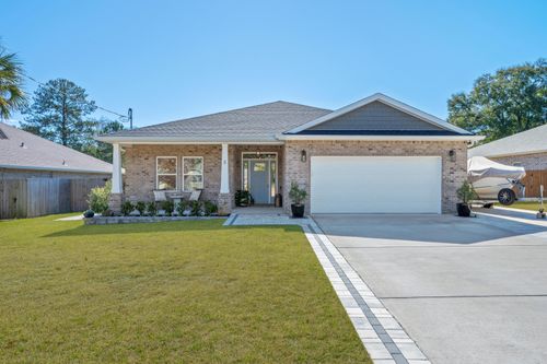 8 Maple Ave, Shalimar, FL, 32579-1112 | Card Image