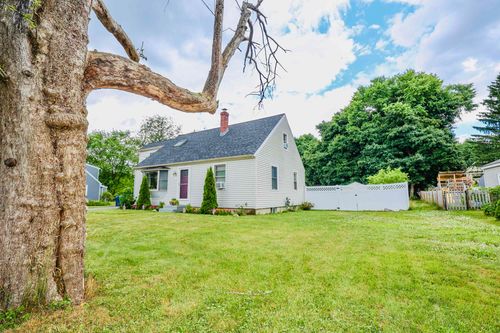 139 Little River Road, Hampton, NH, 03842 | Card Image