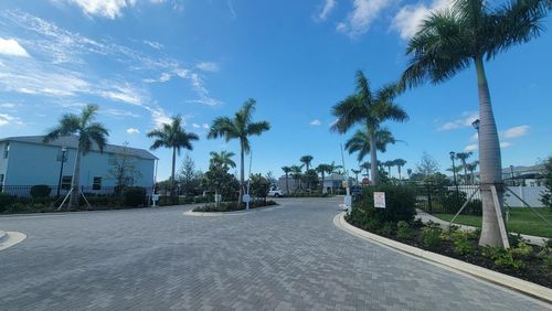 569 Salisbury Cir, Fort Pierce, FL, 34982-3970 | Card Image