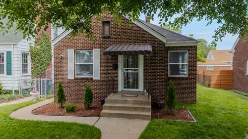 555 Taft Pl, Gary, IN, 46404 | Card Image