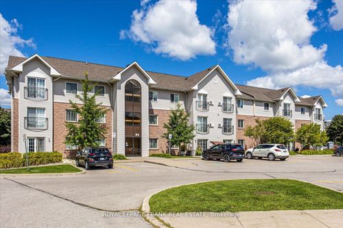 104-91 Aspen Springs Dr, Clarington, ON, L1C5J9 | Card Image