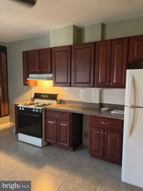 1-642 Pennsylvania Ave, YORK, PA, 17404-3138 | Card Image
