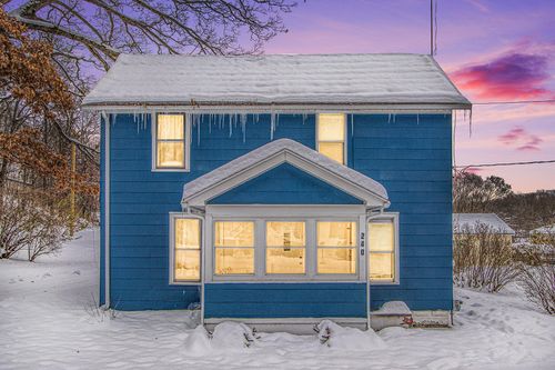 240 Chicago Ave, Kalamazoo, MI, 49048-2075 | Card Image