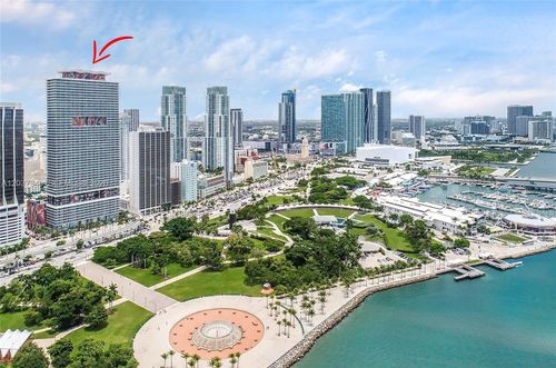 4104-50 Biscayne Blvd, Miami, FL, 33132-2905 | Card Image
