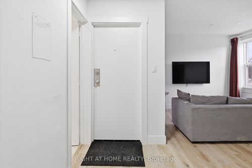 6-13 Westinghouse Ave, Hamilton, ON, L8L6E4 | Card Image