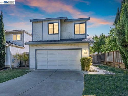 34219 Kenwood Dr, Fremont, CA, 94555-2957 | Card Image