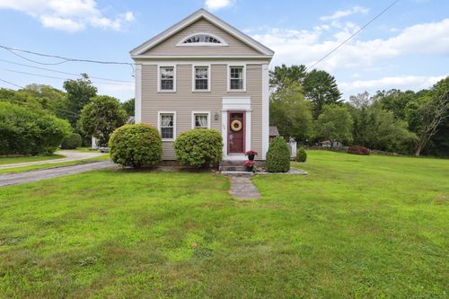 186 Rope Ferry Rd, Waterford, CT, 06385-2609 | Card Image