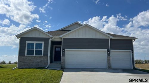 6215 Harvest Drive, Papillion, NE, 68157 | Card Image