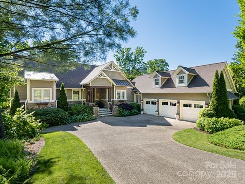 29 Croton Ct, Asheville, NC, 28803-8839 | Card Image