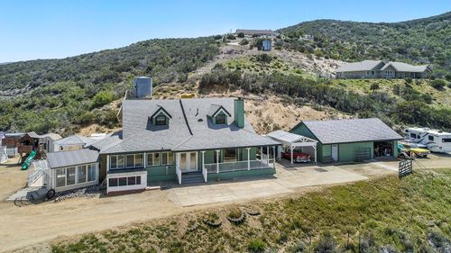 39910 95th St W, Leona Valley, CA, 93551-7343 | Card Image