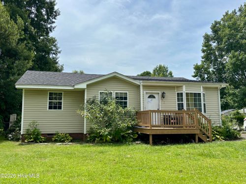 313 Woodhaven Dr, Havelock, NC, 28532-2752 | Card Image