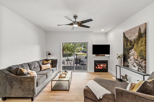 3-493 Eaglepointe Ct, Steamboat Springs, CO, 80487-3161 | Card Image