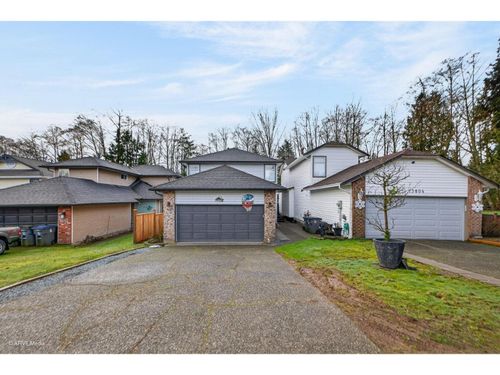13812 65a Avenue, Surrey, BC, V3W9R8 | Card Image