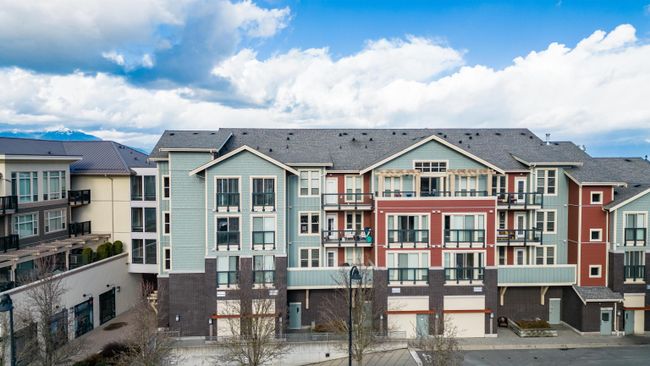 204 - 45530 Market Way, Condo with 2 bedrooms, 1 bathrooms and 2 parking in Chilliwack BC | Image 3