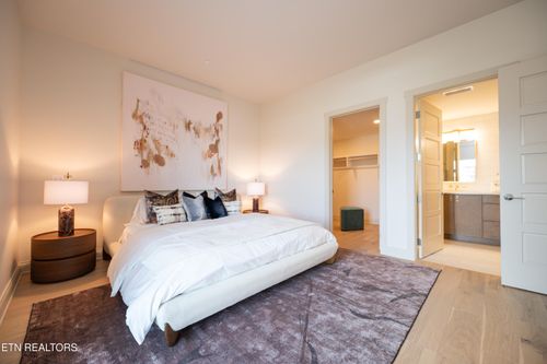 301-455 Willow Ave, Knoxville, TN, 37915 | Card Image