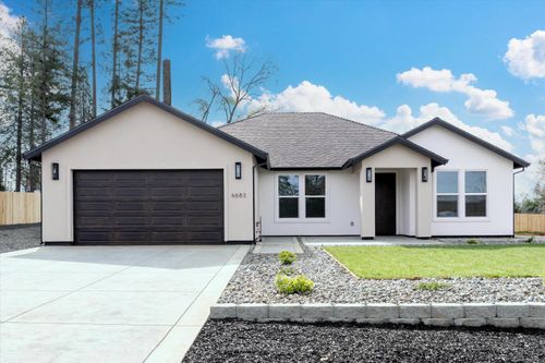 6683 Woodland Dr, Paradise, CA, 95969-2430 | Card Image