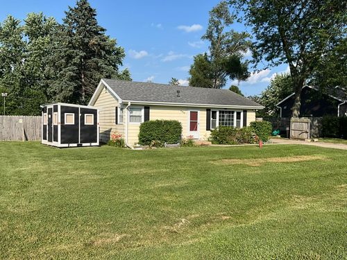 780 N Glenwood Dr, Silver Lake, WI, 53170-1624 | Card Image