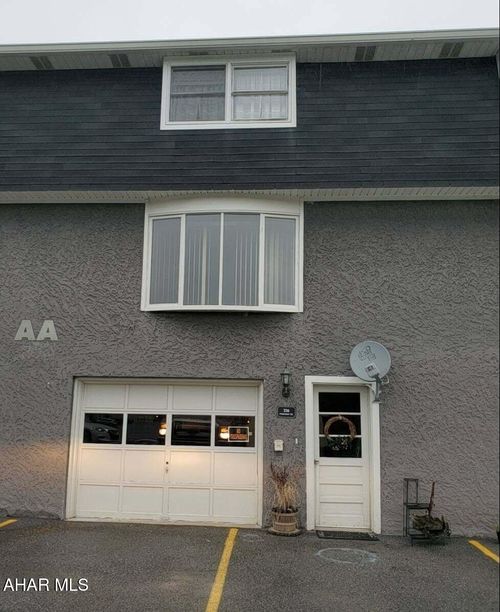 226 Piedmont Dr, Duncansville, PA, 16635-6940 | Card Image