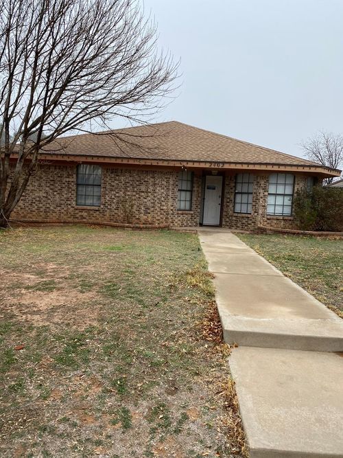 2402 Idlewilde Dr, Midland, TX, 79707-6117 | Card Image