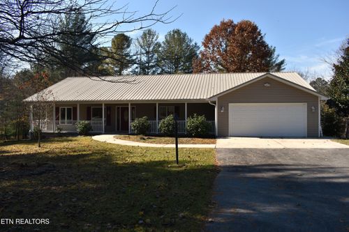 84 Evergreen Pl, Sparta, TN, 38583 | Card Image