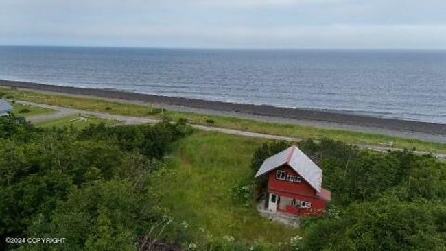 Beach and Cabin | Image 27