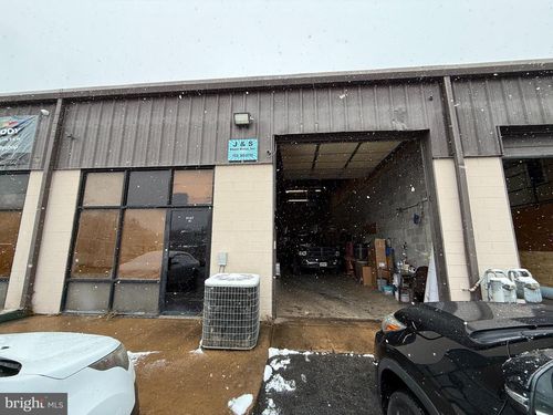 ste-h-9107 Industry Dr, MANASSAS PARK, VA, 20111-4847 | Card Image