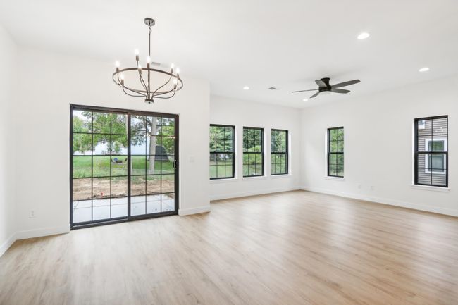 304 Willow St, Condo with 3 bedrooms, 3 bathrooms and null parking in PARDEEVILLE WI | Image 9