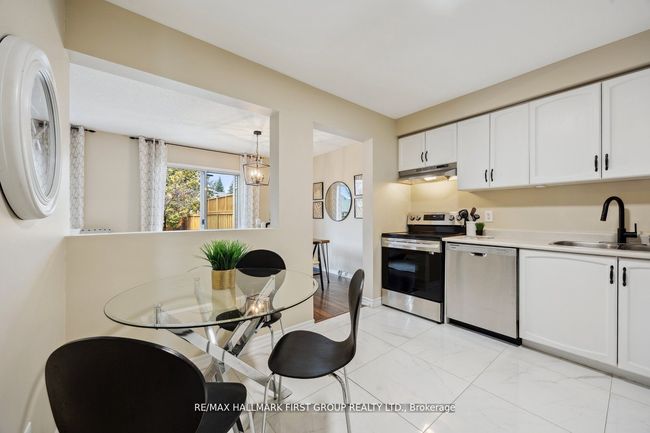 132 Timber Mill Ave, House attached with 3 bedrooms, 2 bathrooms and 1 parking in Whitby ON | Image 11